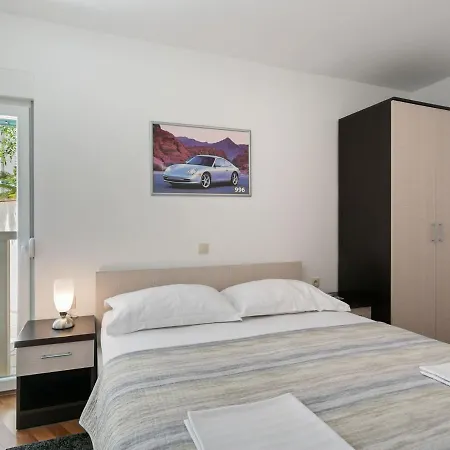 Apartment Pleasant In Drvenik With Balcony Drvenik (Split-Dalmatia)