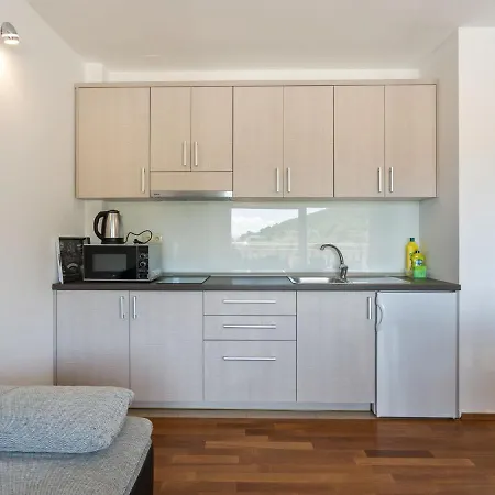 Pleasant In Drvenik With Balcony Apartment Drvenik (Split-Dalmatia)