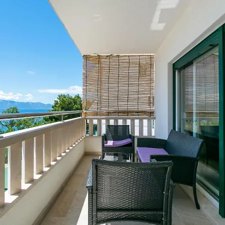 Pleasant In Drvenik With Balcony *